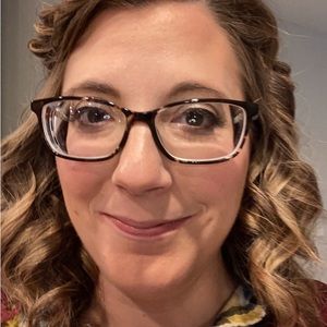 Meet your Posher, Emma